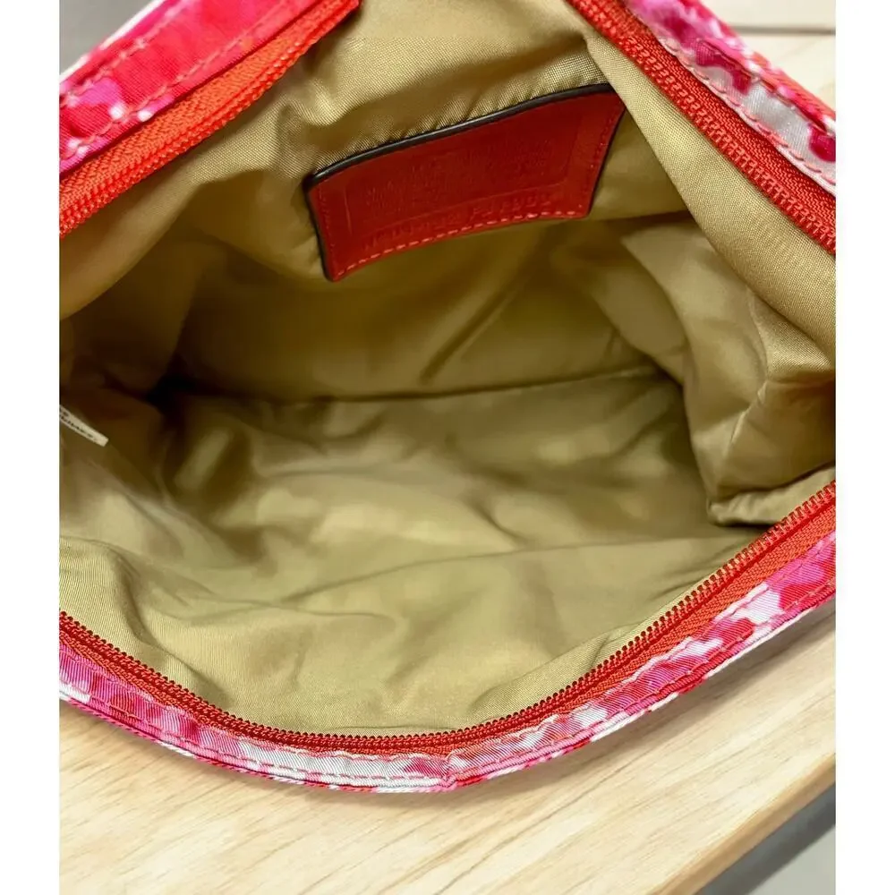 Coach F31963 Getaway Floral Print File Bag